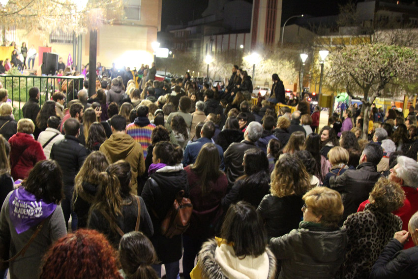 8 de marzo manifestación a favor de la mujer en Yecla
