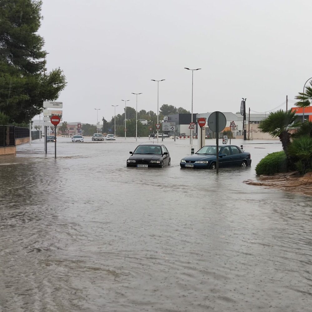 inundaciones carretera de Villena tormenta