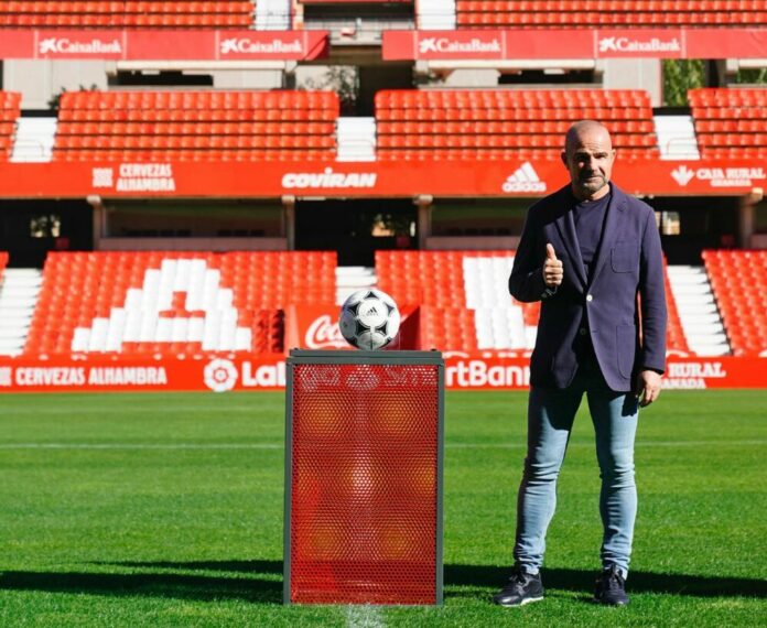 El Granada estrena entrenador en su visita a Yecla en Copa