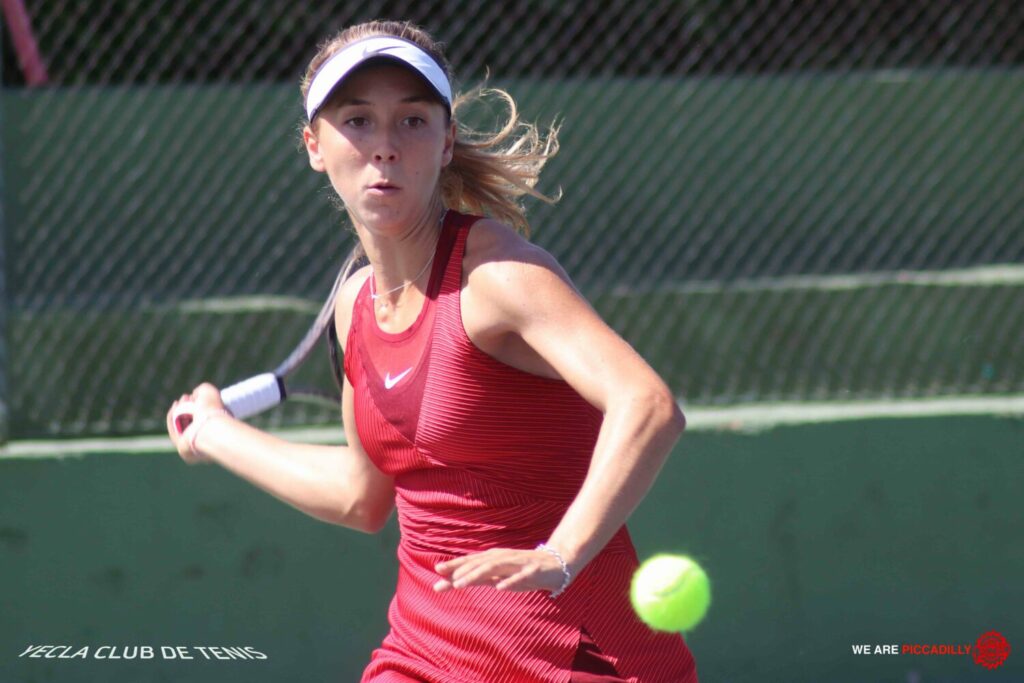 Elena Molla gana el Open de Yecla de tenis