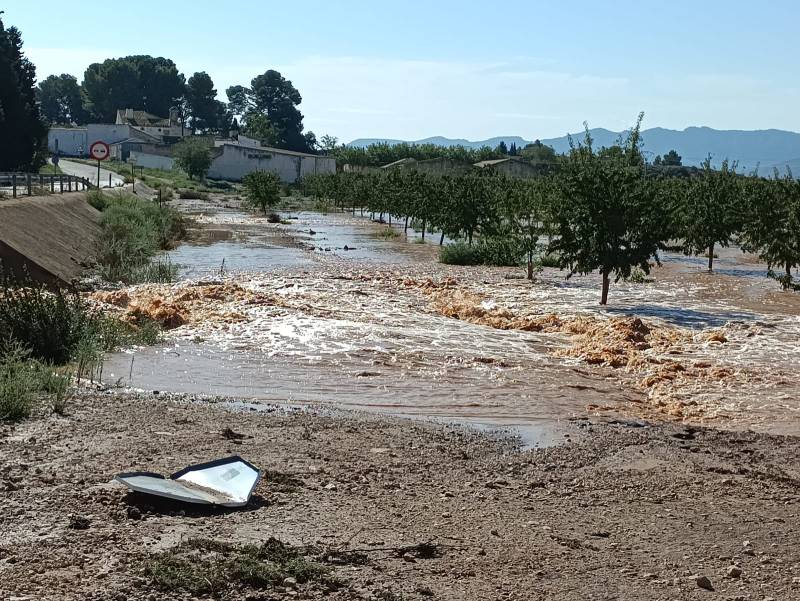 rambla en la carretera de montealegre