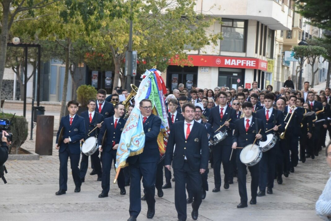 Recogida de músicos de la Banda de la Asociación de Amigos de la Música de yecla 2024.