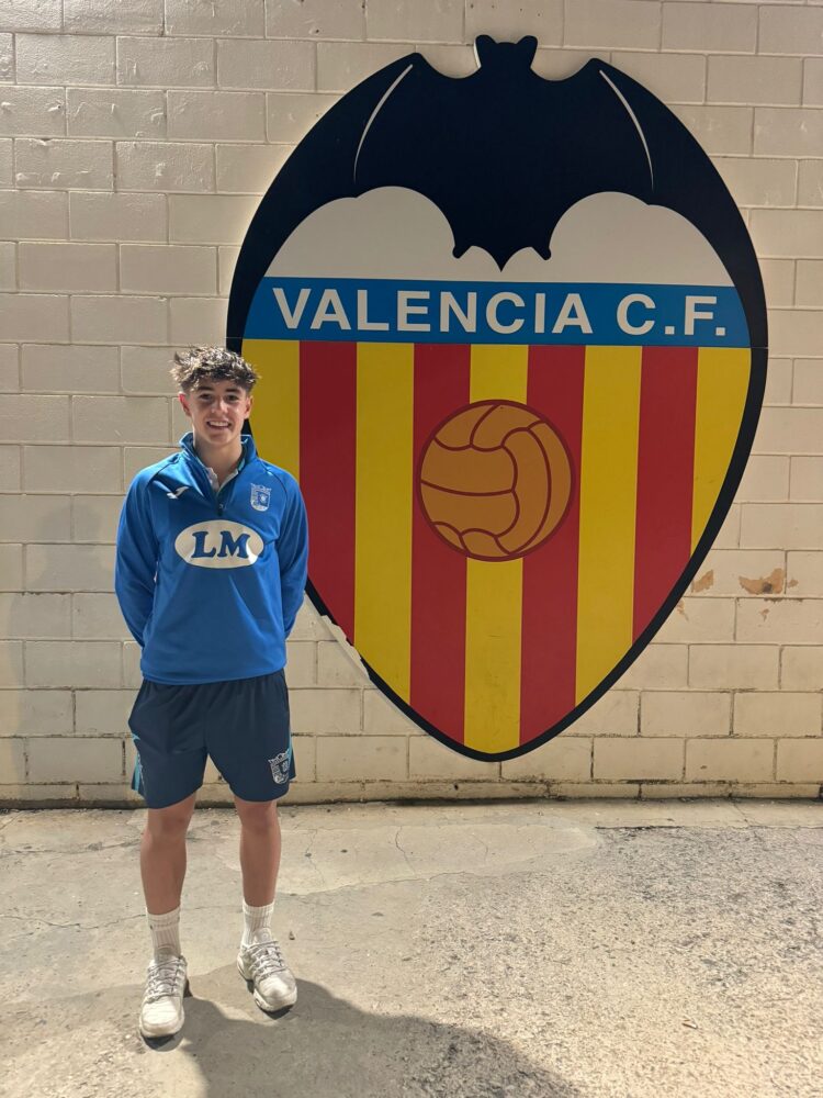 Ángel Rodríguez SDFB Yecla ficha por el Valencia