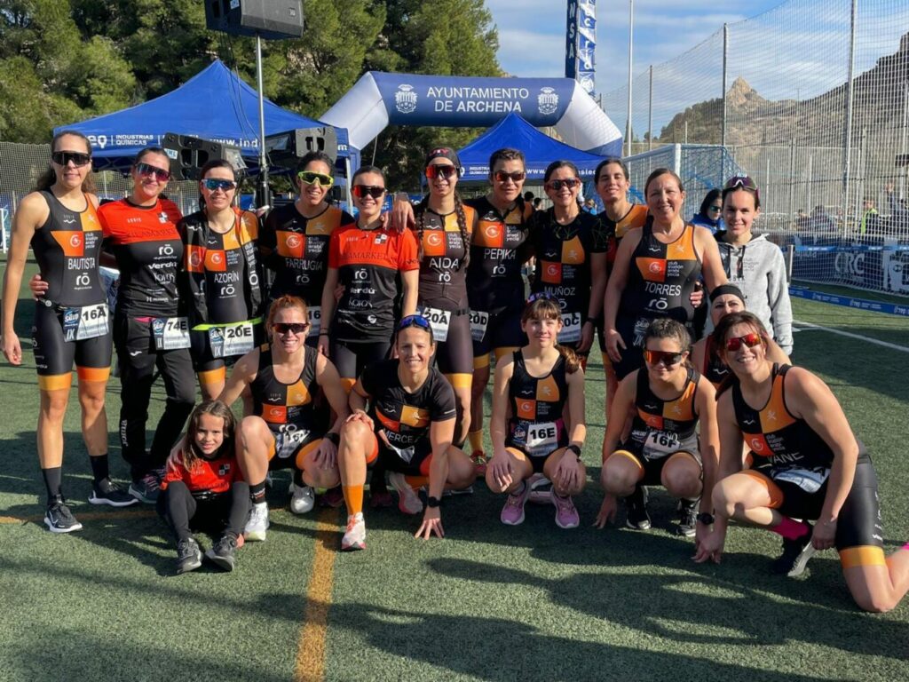 chicas del club triatlón arabí yecla