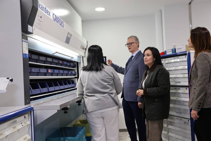 El Hospital de Yecla moderniza su farmacia