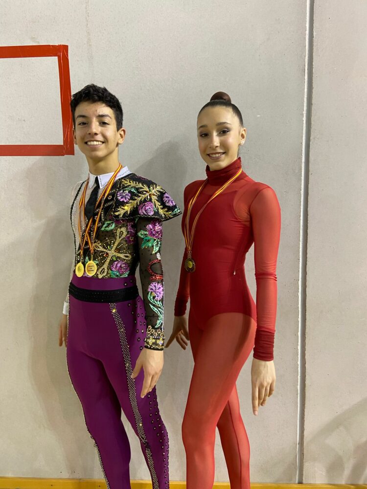 GONZALO MUÑOZ Y ALEJANDRA ORTUÑO ABSOLUTO Y PRIMERA CATEGORIA