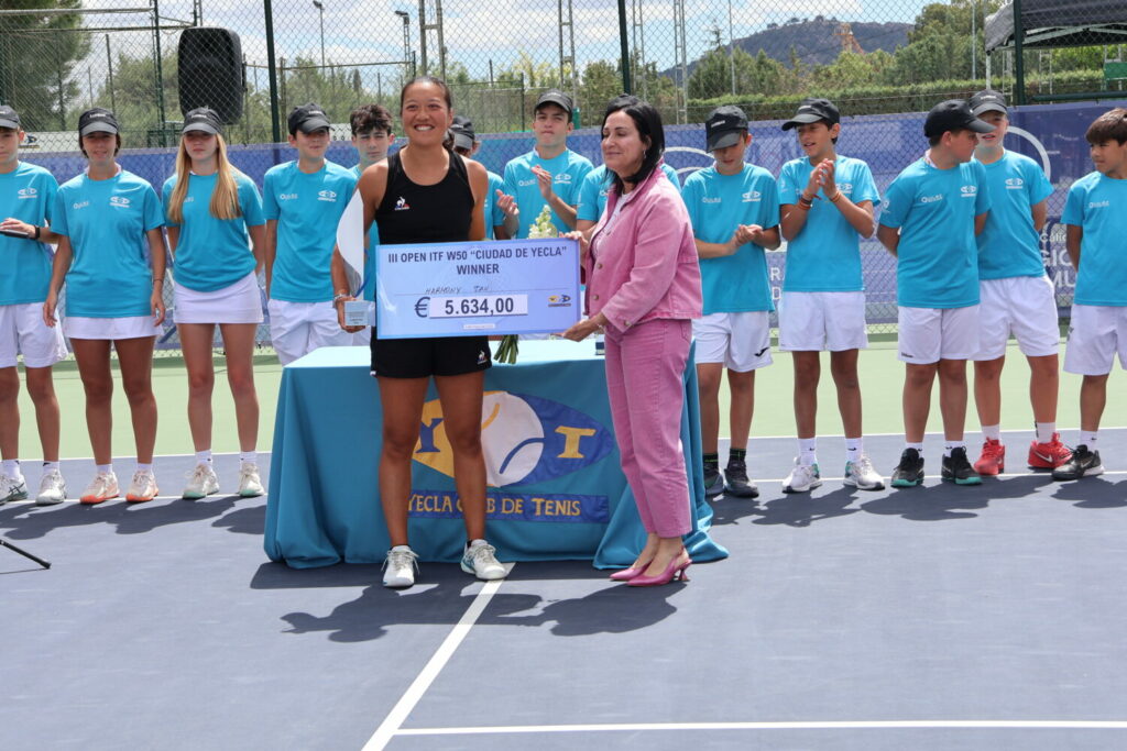 Harmony Tan, ganadora III Open Internacional de Tenis Femenino «Ciudad de Yecla», torneo ITF W50