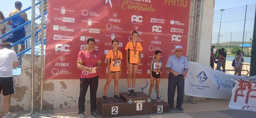 Podio Carmen y Sofia (2)