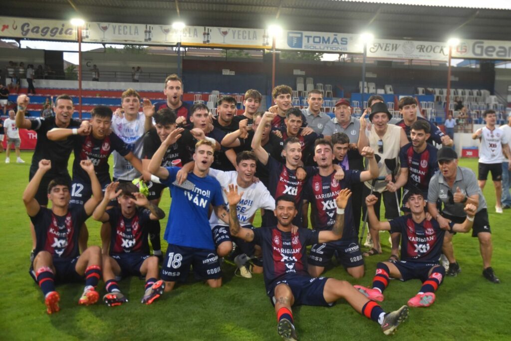 ascenso Yeclano B a Tercera RFEF