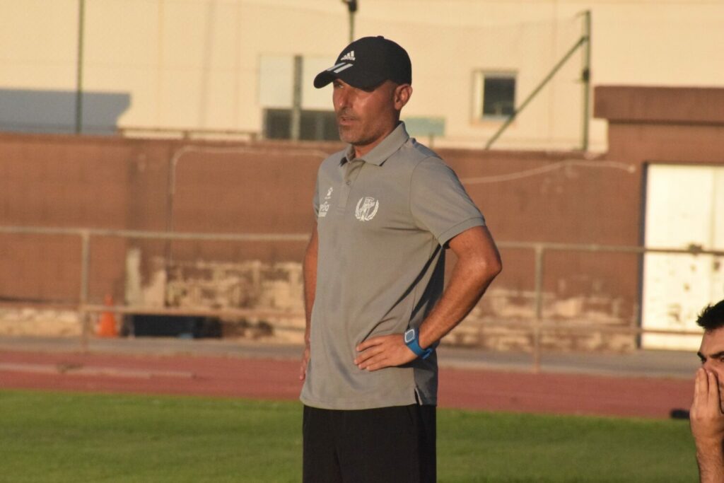 Iván Martínez entrenador yeclano