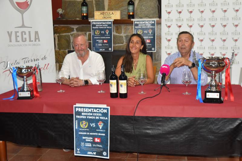 Vino, fútbol y afición: arranca el tradicional Trofeo del Vino en Yecla