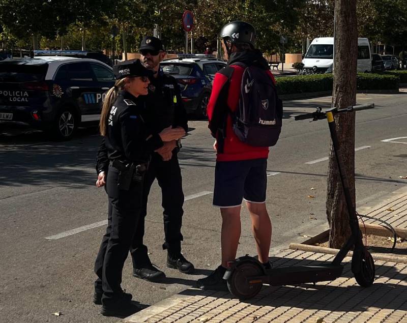 patinete Casco, seguro y edad mínima: así es la nueva normativa sobre patinetes que entra en vigor el 8 de noviembre