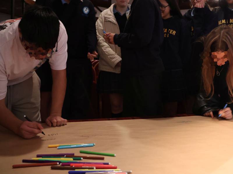 La campaña “Grita” aterriza en Yecla para prevenir el suicidio juvenil