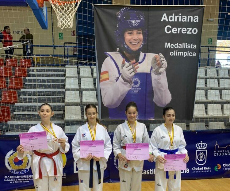 Gran actuación del Club Taekwondo Yecla Jin en el Open internacional del Quijote