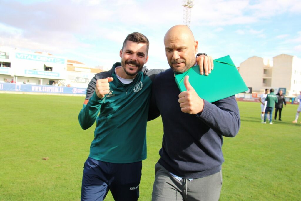 victoria del Yeclano ante el Real Jaén en el debut de Iván Ruiz