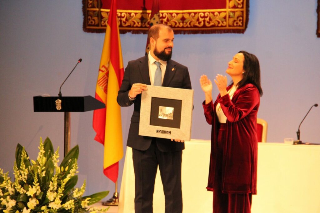 homenaje constitución juez Borja Aparicio
