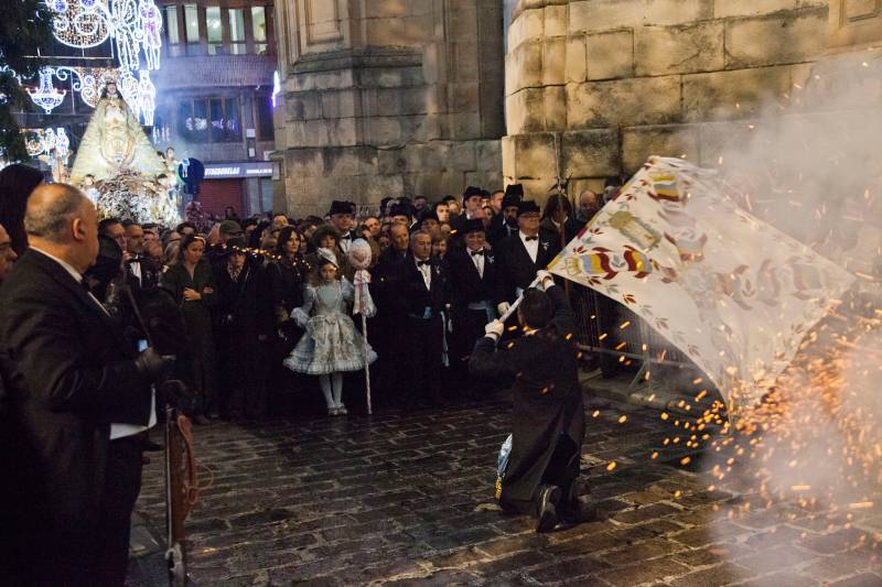procesión de la virgen