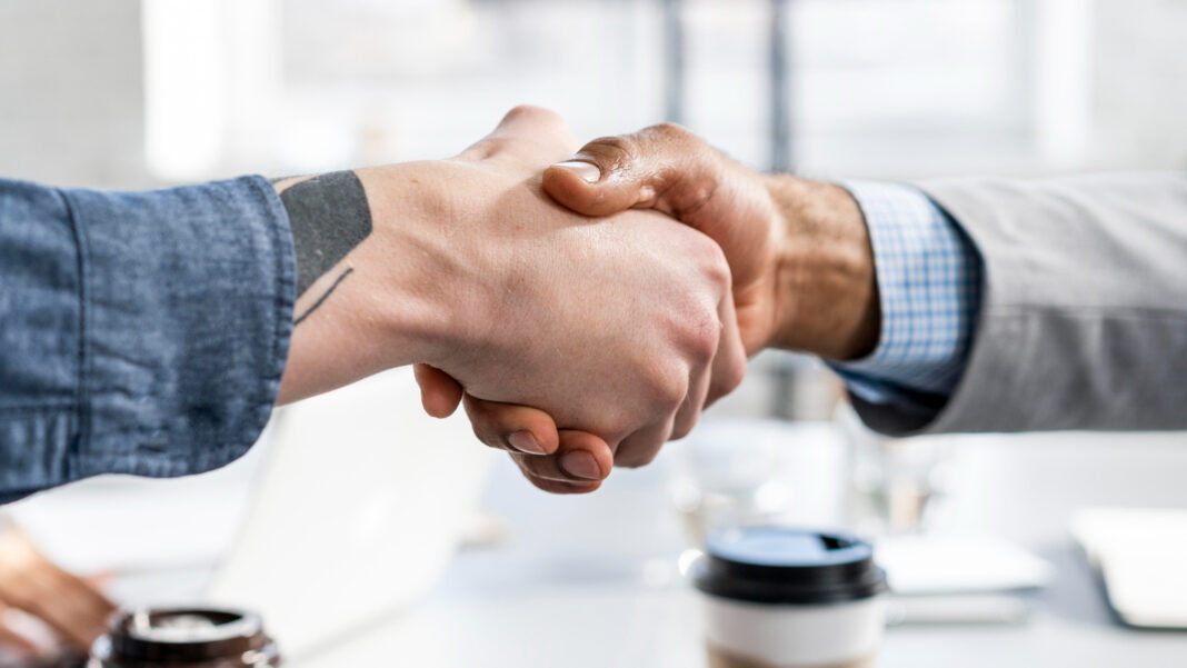 MULTITARIFA 360 SL inicia su trayectoria con una adquisición de alto impacto: Fuxiona 