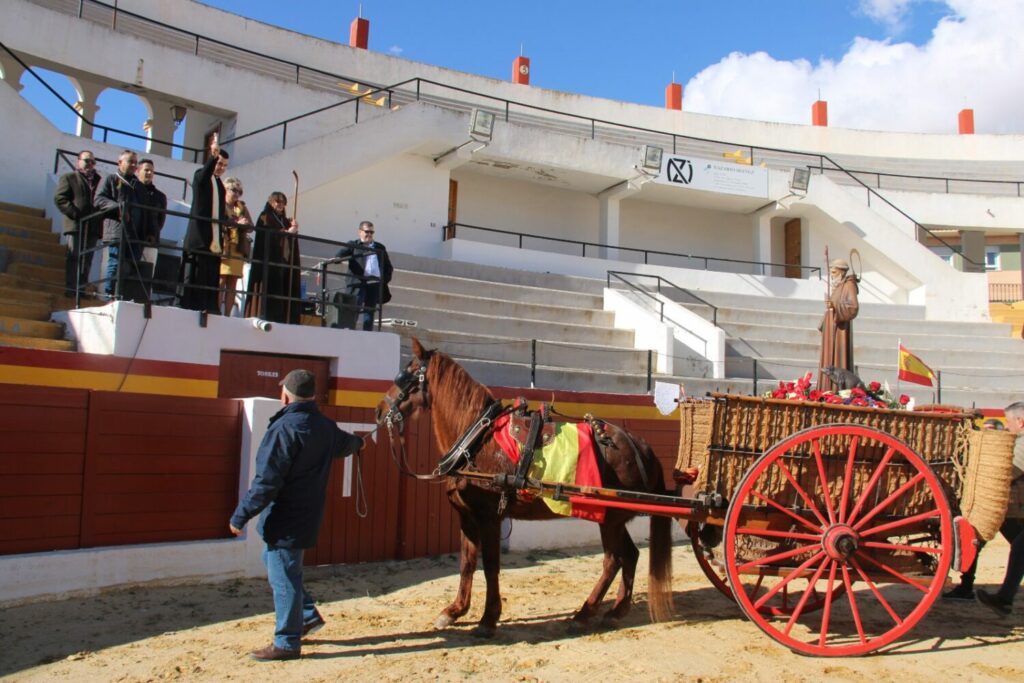 San Ant&oacute;n re&uacute;ne a vecinos y amantes de los animales