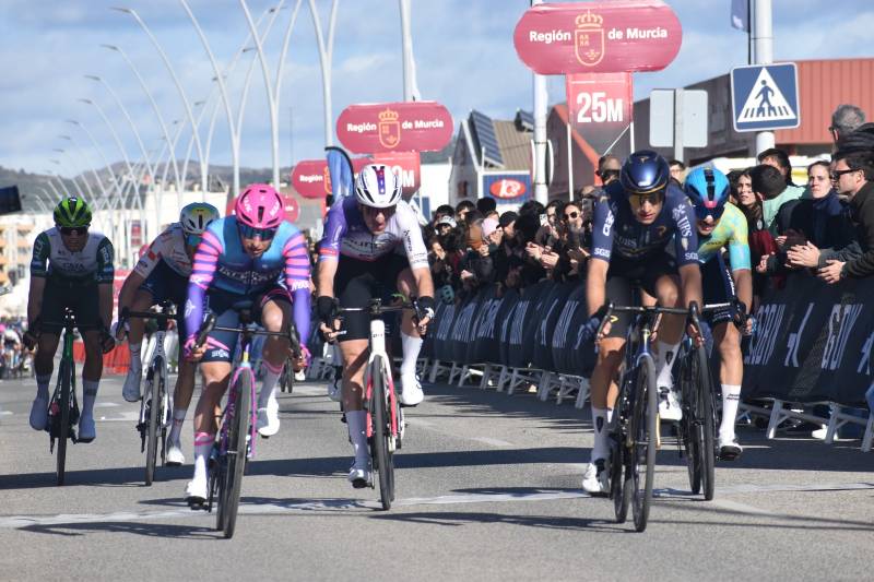 Marc Soler vence en Yecla