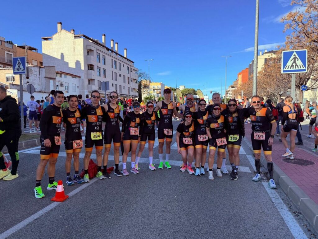 absoluta salida club triatl&oacute;n arab&iacute; yecla