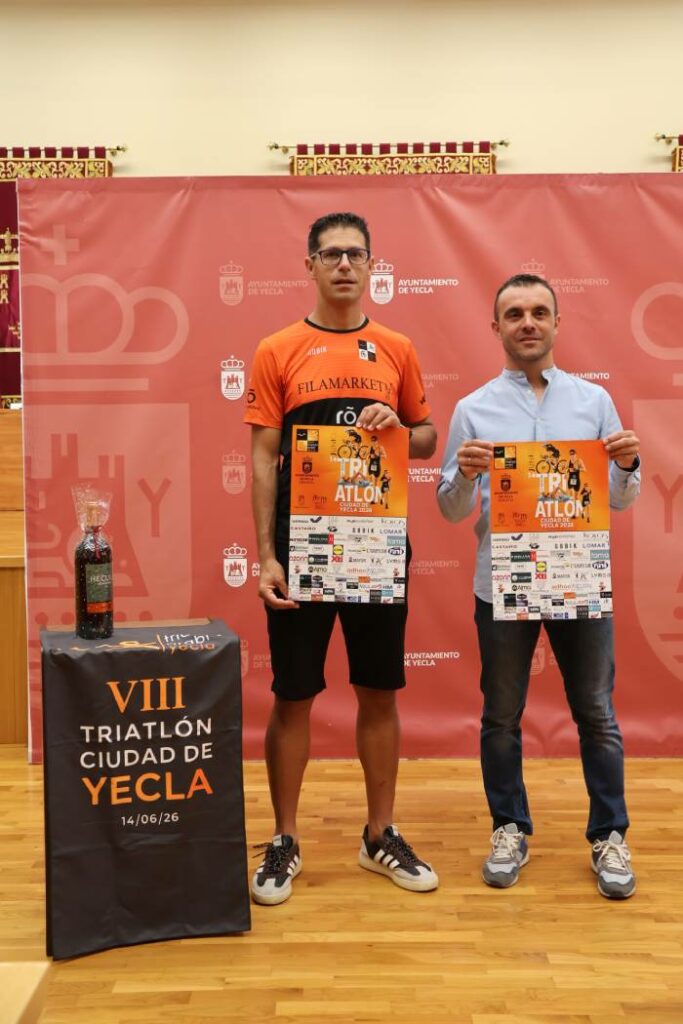 El VIII Triatl&oacute;n Ciudad de Yecla