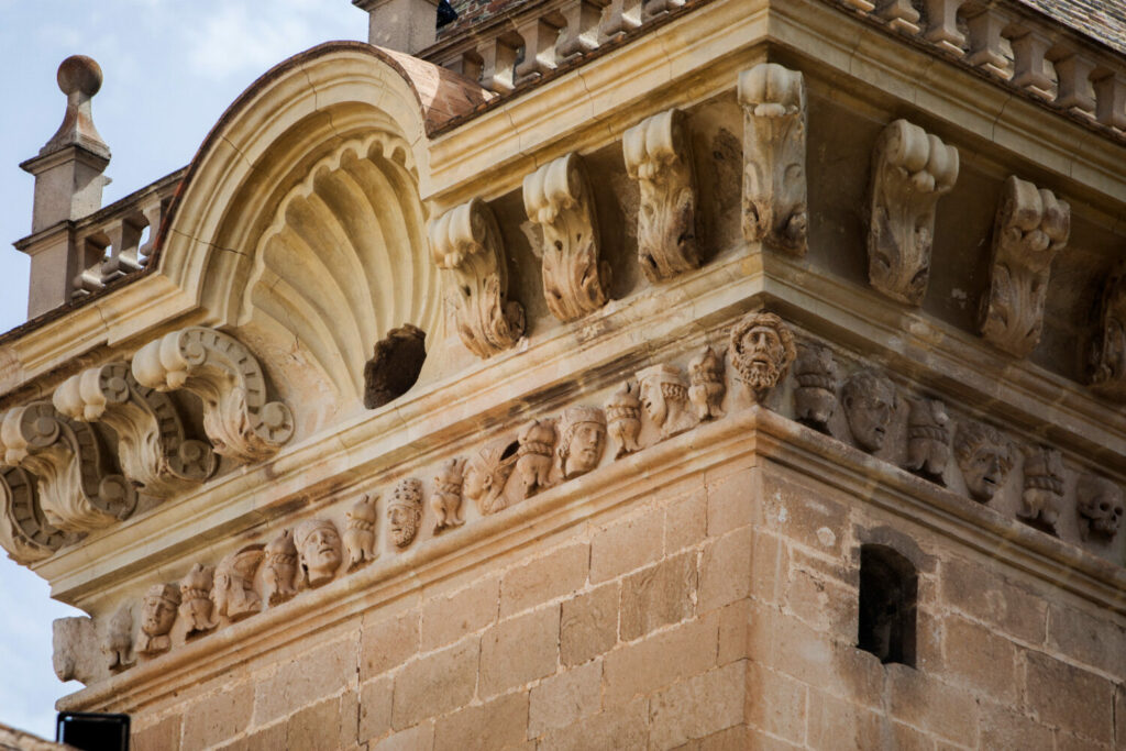 cara eclesiastica caras iglesia vieja yecla