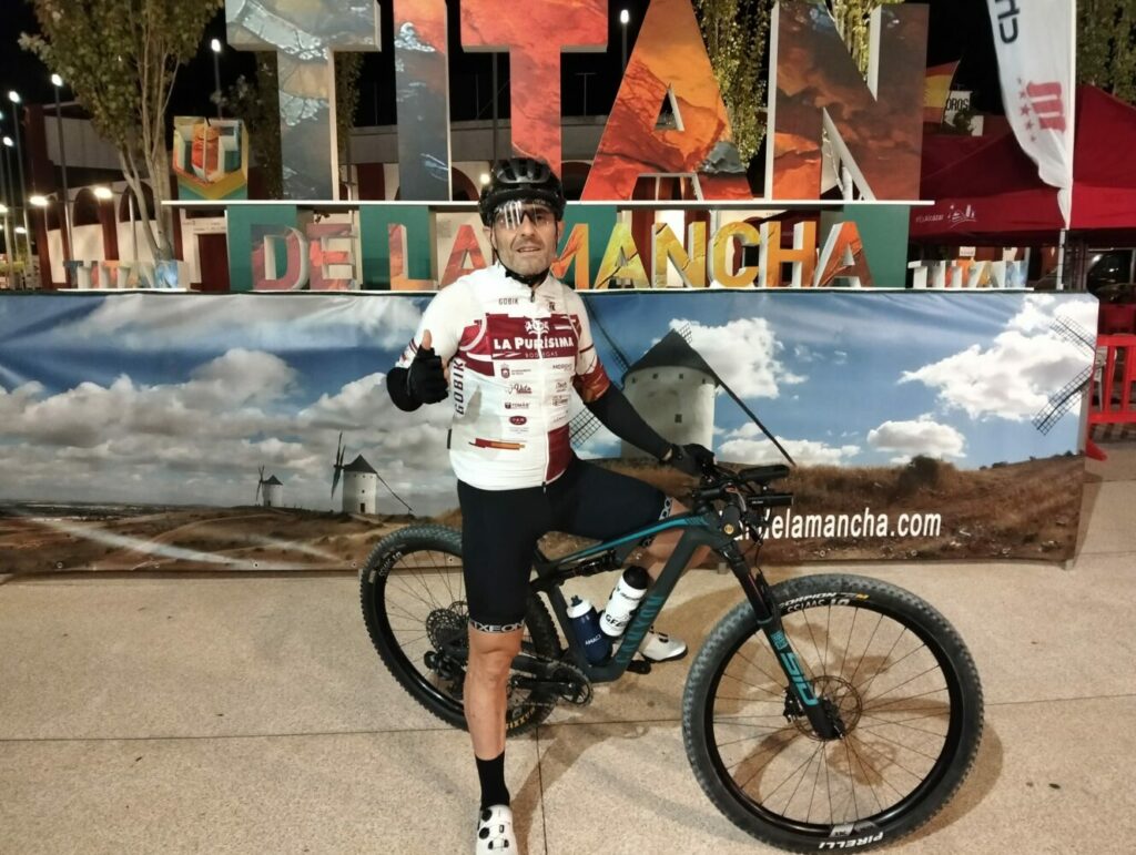 tit&aacute;n ciclismo yecla
