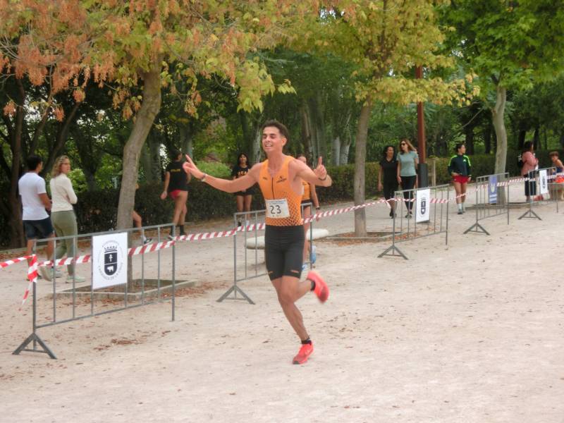 ADA Yeclano en el estreno regional de cross