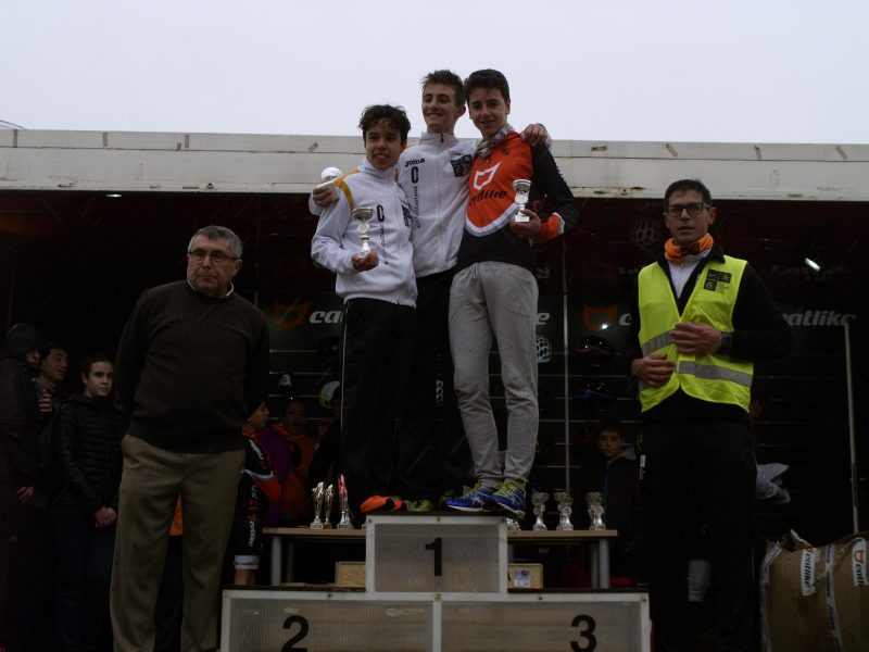 podio cadete ciudad de yecla duatlon