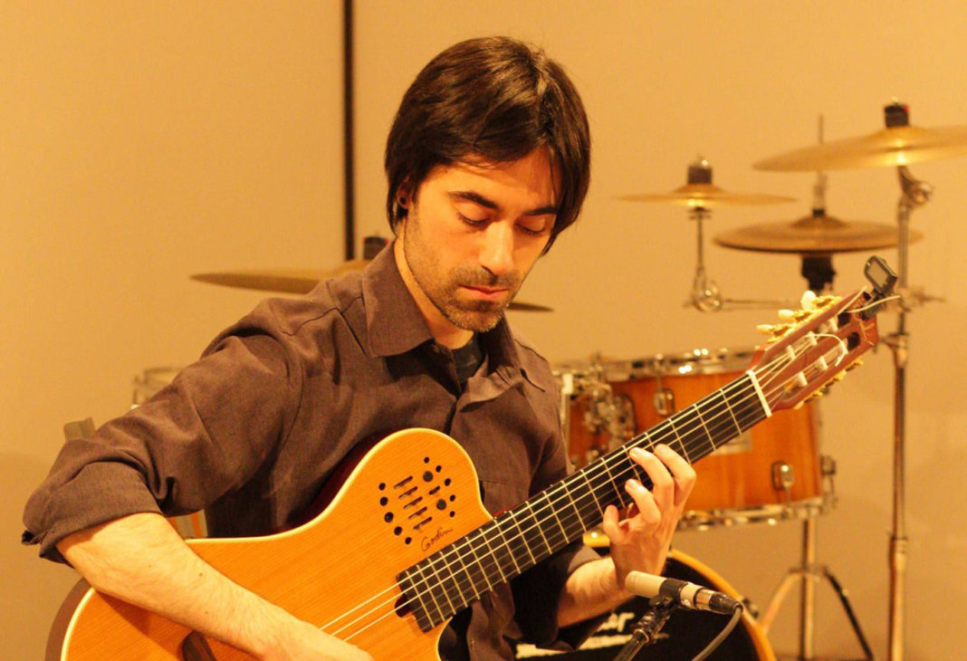 Diego Corraliza guitarrista yecla