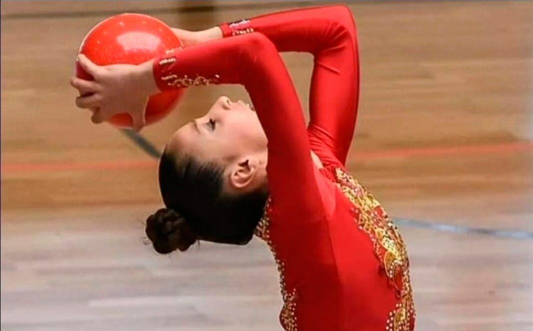 Alejandra Ortuño tercera de España en gimnasia rítmica