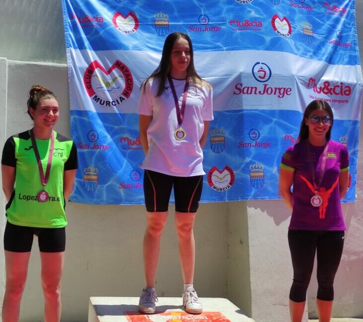 Olga Lanza plata natación Murcia