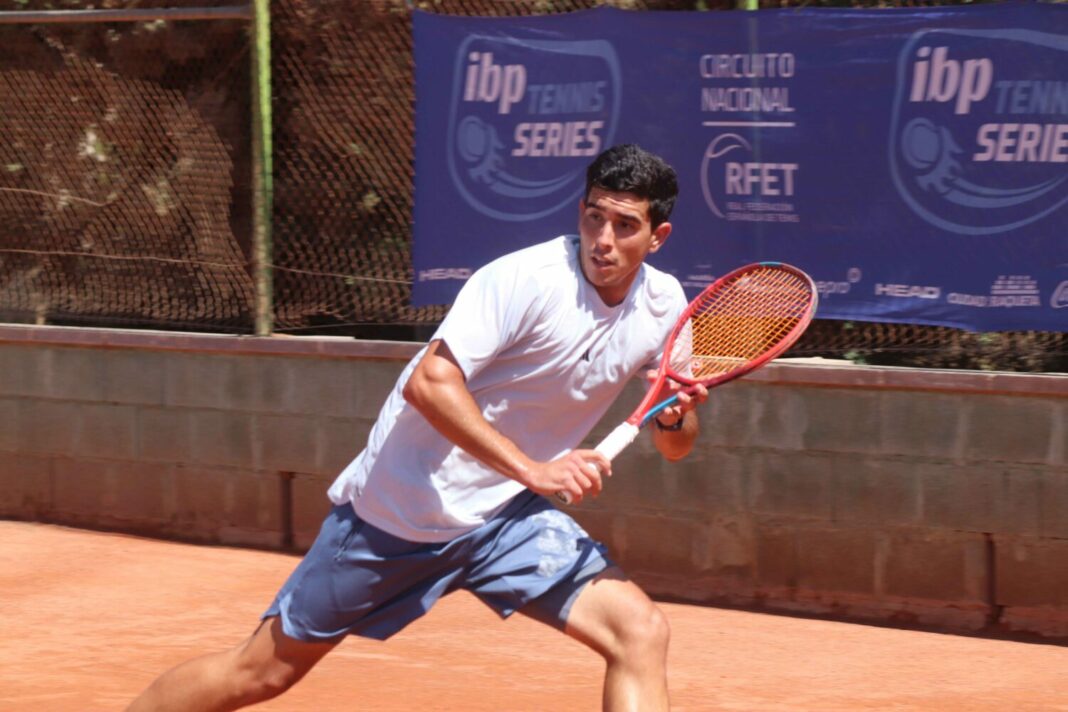 campeón Sergio Inglés Nacional de Tenis Yecla