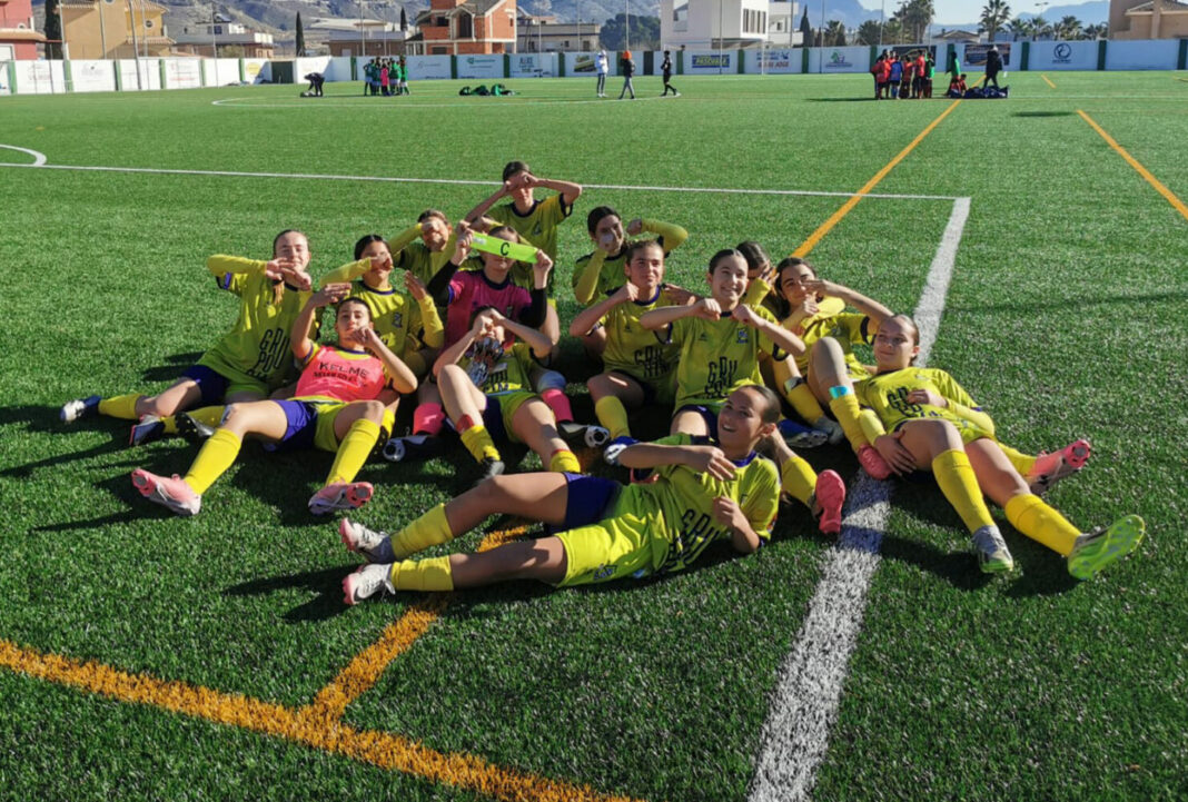 cadete infantil femenino del yecla cf