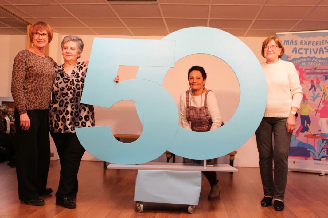 mayores hogar del pensionista 50 aniversario