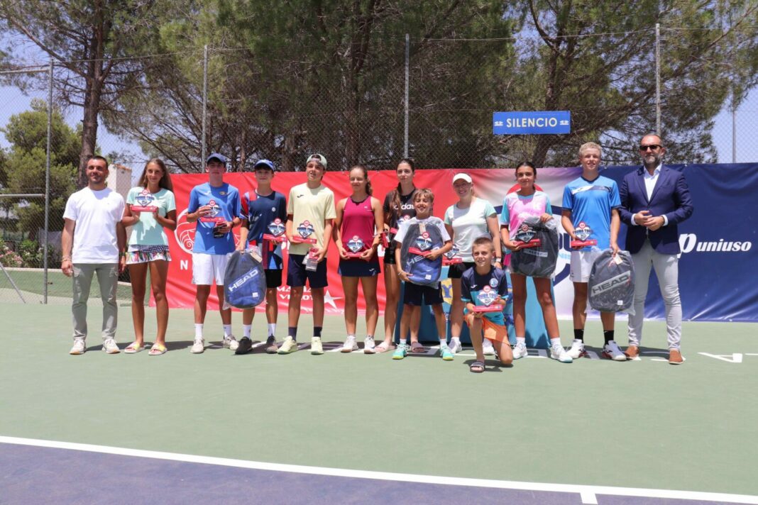 AS YOUNG TOUR- GRUPO GANADORES