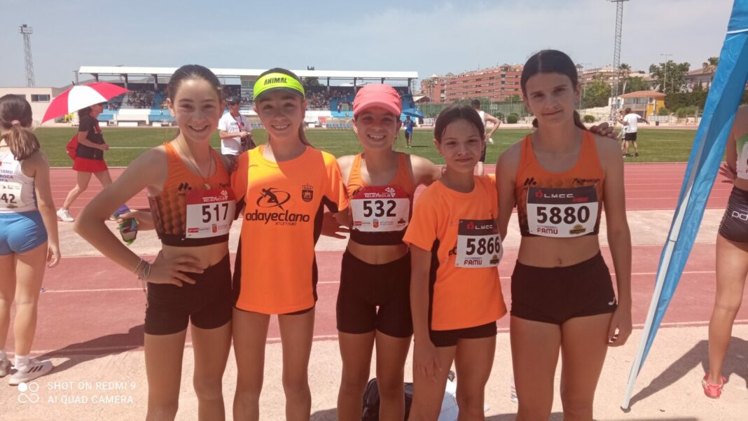Celia, Carmen, Elena, Sofia, Nayara del ADA Yeclano