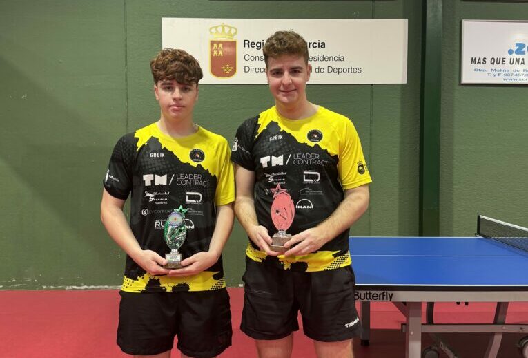 adrián serrano y hugo serrano hermanos serrano campeones dobles