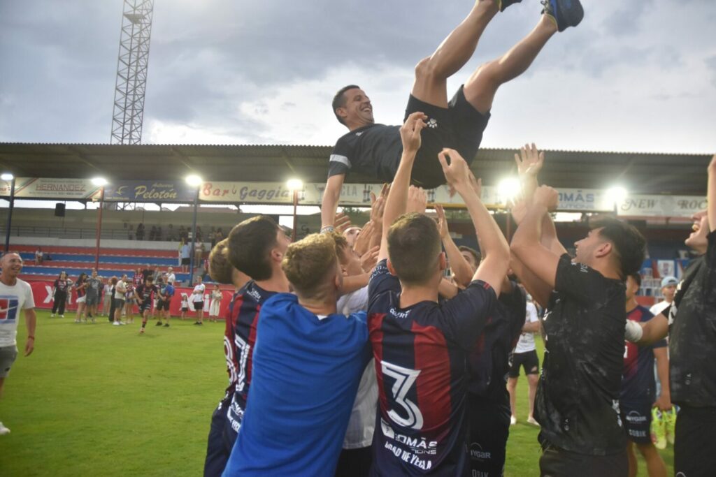 ascenso Yeclano B a Tercera RFEF