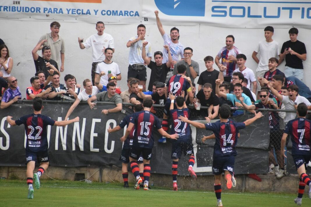 ascenso Yeclano B a Tercera RFEF