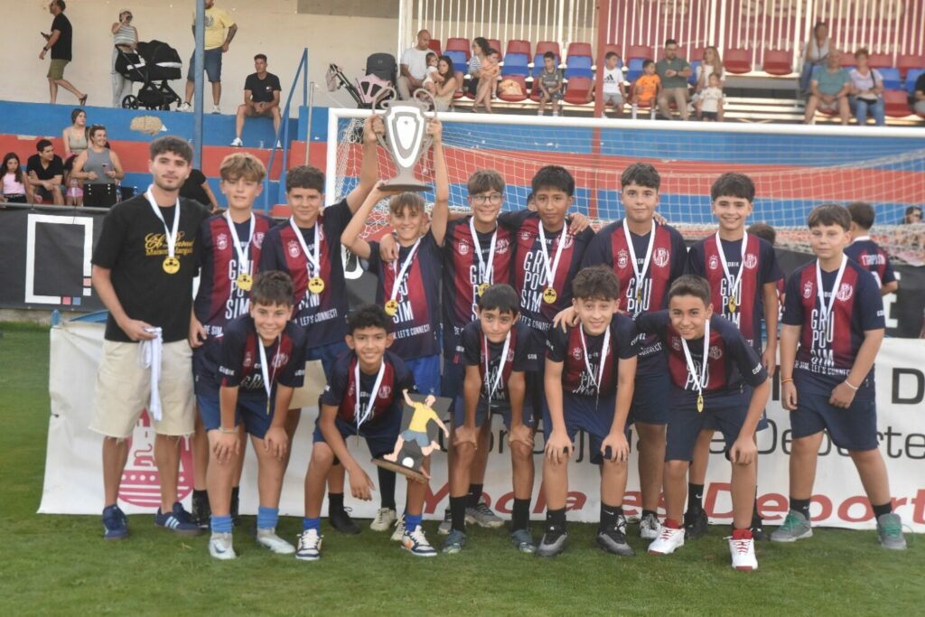entrega de medallas escuelas municipales 