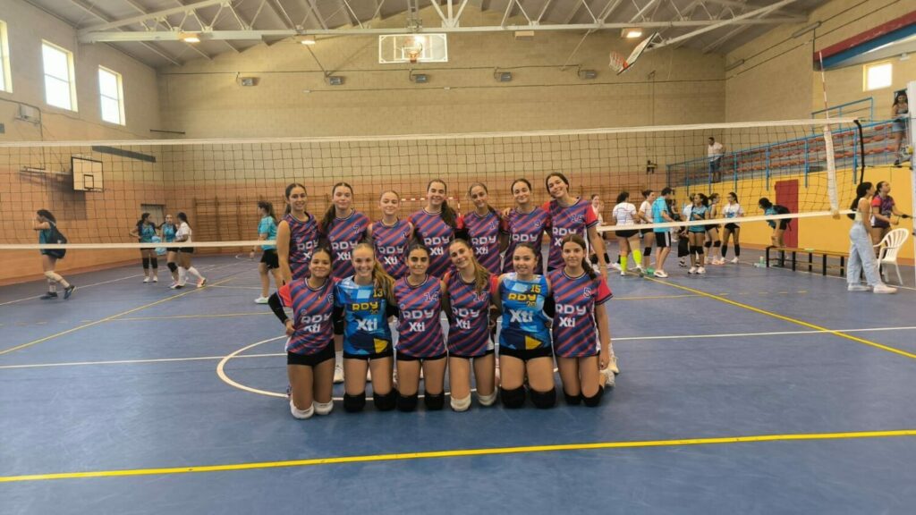 equipo cadetes vóley de la Red Deportiva Yecla