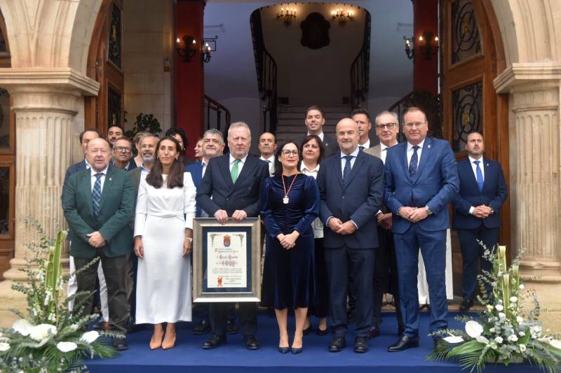 Yecla homenajea la labor vitivinícola