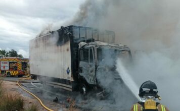 incendio camión yecla
