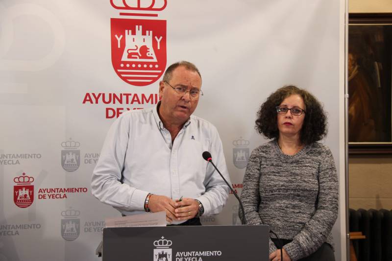 Vox niega que su salida del gobierno suponga un ahorro de 70.000 euros