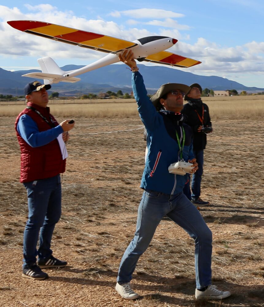 Jornada de veleros F3B en Yecla