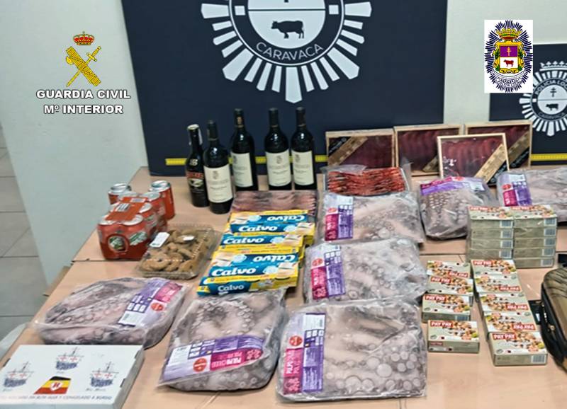Detenidos dos ladrones tras cometer varios hurtos en comercios de Yecla y otras localidades