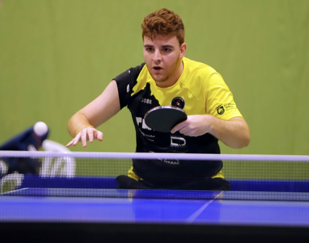 adrián serrano tenis de mesa