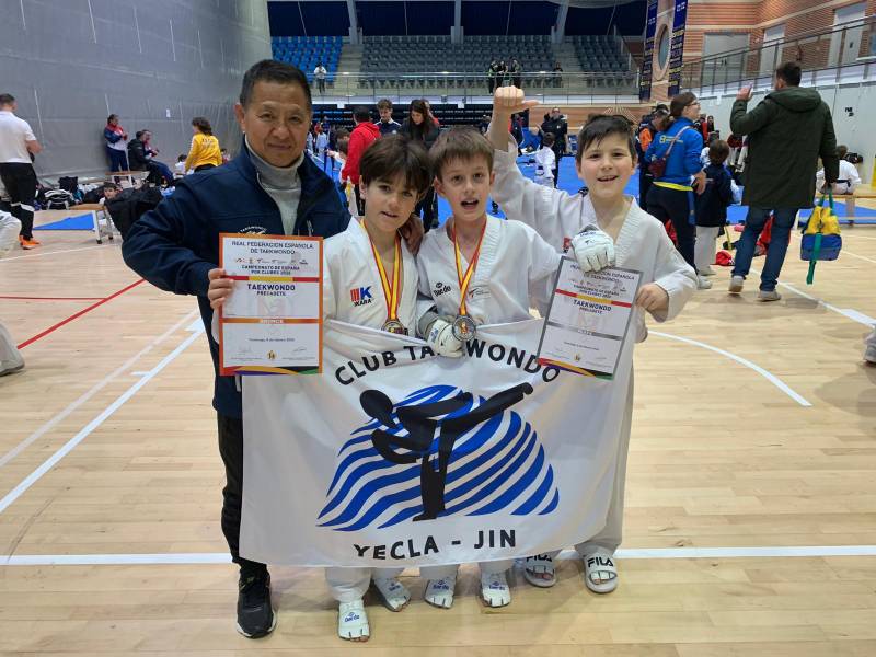 Los pre-cadetes del Yecla Jin compiten al máximo nivel en España